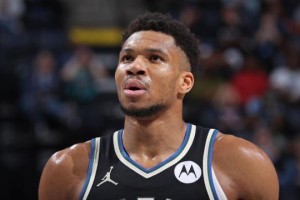 大乐透开奖结果-【观察】坚信老里&amp;利拉德！动荡一季字母哥拒绝低头